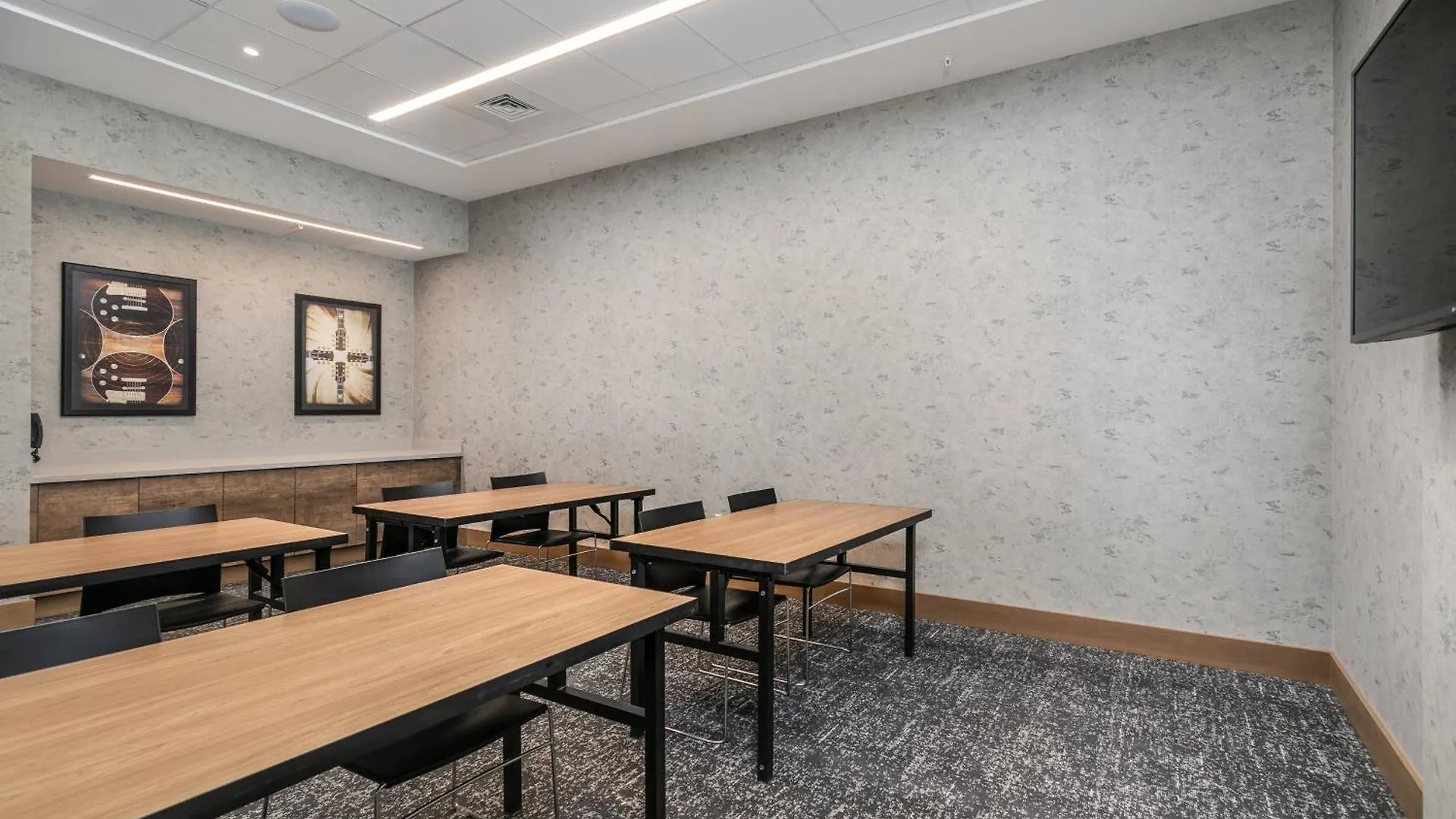Towneplace Suites By Marriott Nashville Midtown 4*,